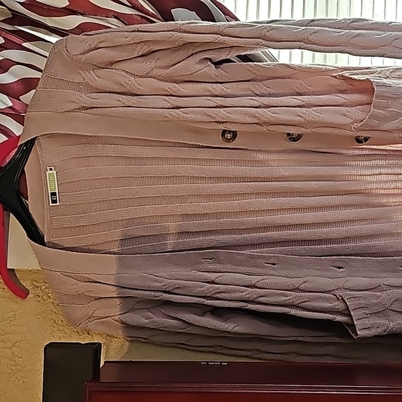 UEU powder pink cable knit cardigan - Picture 2 of 9